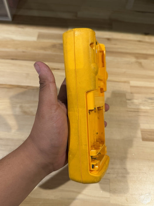 FLUKE 187 TRUE RMS MULTIMETER FOR PARTS