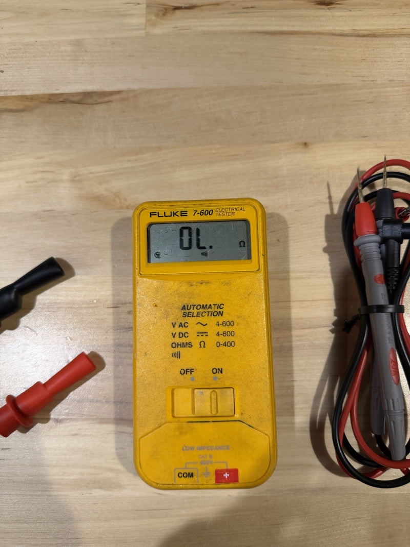 FLUKE 7-600 ELECTRICAL TESTER WITH LEADS & CLIPS TESTED