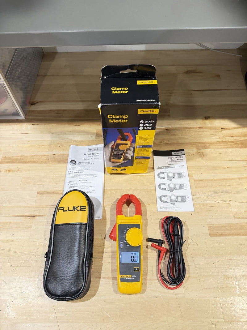 FLUKE 302+ CLAMP METER (NEW SEALED) SHIPS FAST