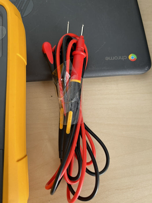 FLUKE 87V-MAX INDUSTRIAL TRUE RMS MULITMETER FLUKE WITH BAG & LEADS