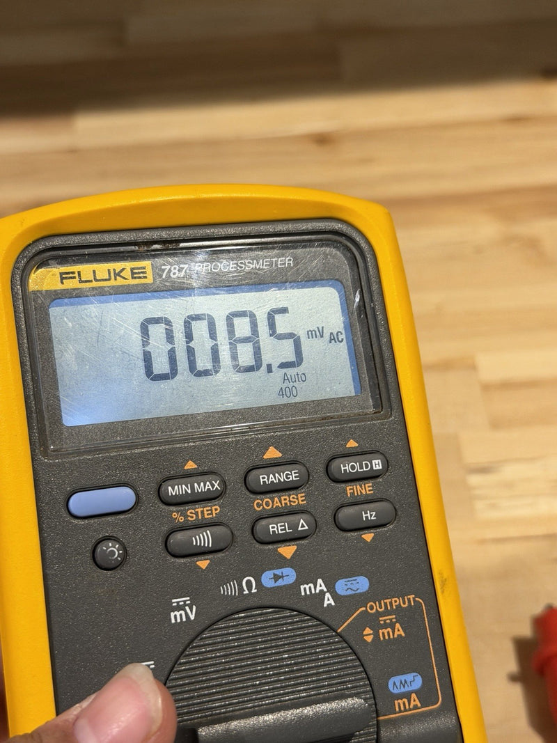 FLUKE 787 PROCESSMETER WITH LEADS & CLIPS TESTED