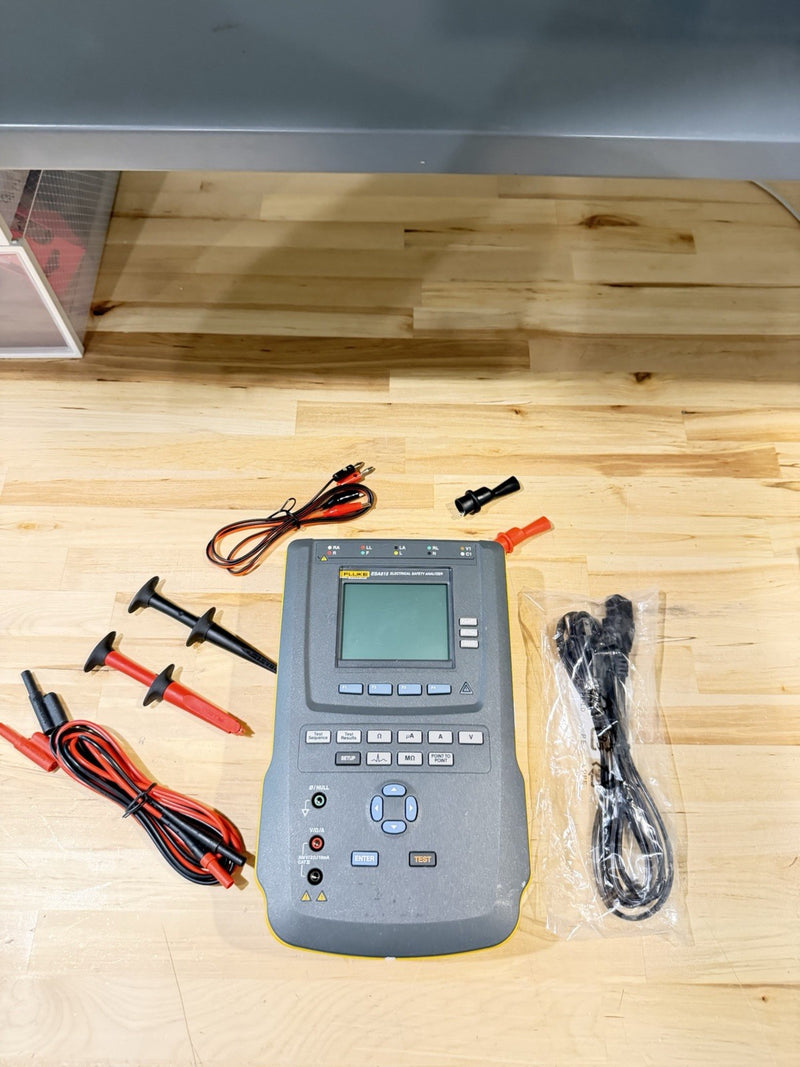 FLUKE ESA615 115V ELECTRICAL SAFETY ANALYZER TESTER WITH LEADS & CHARGER TESTED