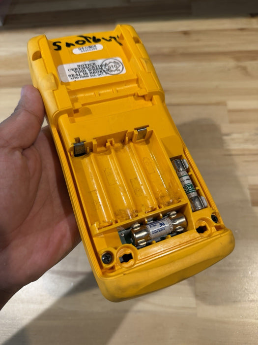 FLUKE 187 TRUE RMS MULTIMETER FOR PARTS