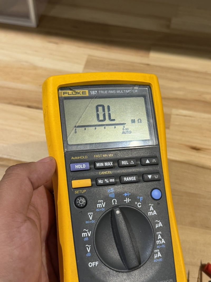 FLUKE 187 TRUE RMS MULTIMETER WITH LEADS TESTED