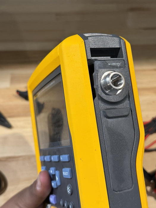 FLUKE 729 FC AUTOMATIC PRESSURE CALIBRATOR W/ ACCESSORIES (FREE SHIPPING)