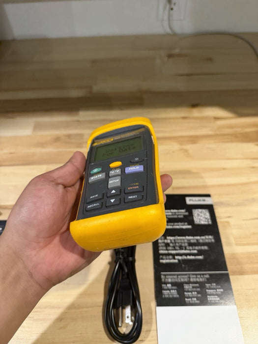 FLUKE 1523 REFERENCE THERMOMETER (CALIBRATED 2026) FREE SHIPPING /TESTED