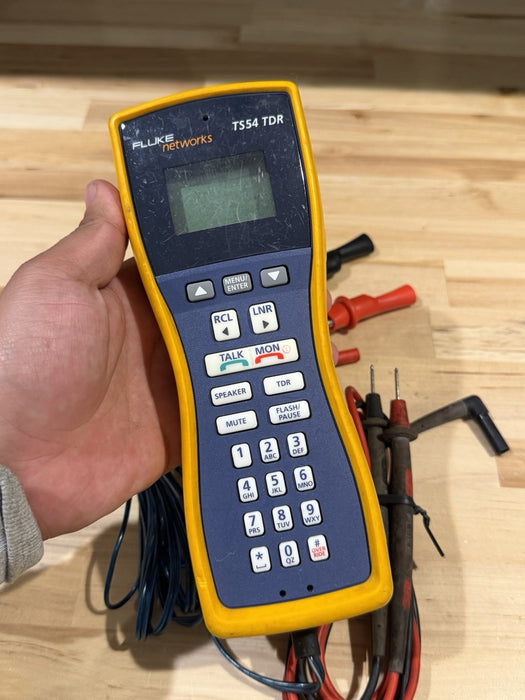 FLUKE NETWORKS TS54 TDR TESTER TESTED