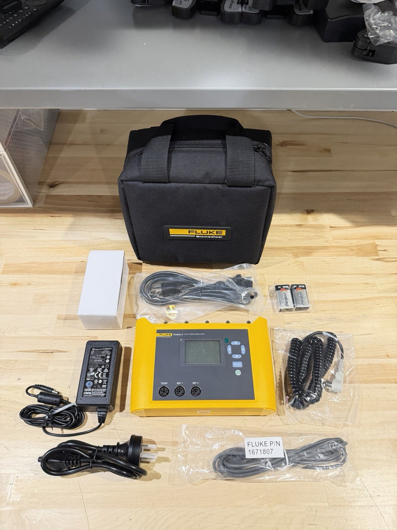 FLUKE BIOMEDICAL PROSIM 2 VITAL SIGNS SIMULATOR W/ ACCESSORIES (NEW)