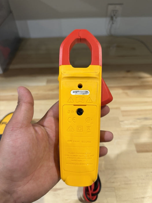 FLUKE 324 TRUE-RMS CLAMP METER W/ LEADS & CASE - SHIPS FAST