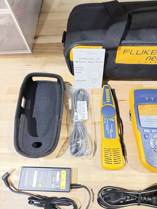 FLUKE NETWORKS LINKRUNNER AT-2000 KIT AUTO TESTER KIT RARE