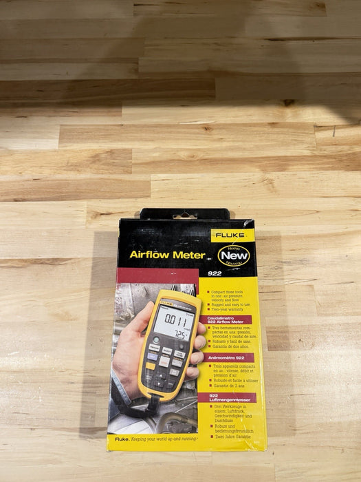 FLUKE 922 AIRFLOW METER W / ACCESSORIES- (NEW FACTORY SEALED)