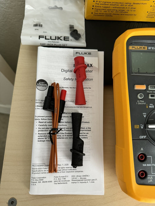 Fluke 87V-MAX Industrial True RMS Mulitmeter Fluke W/ Leads & Clips