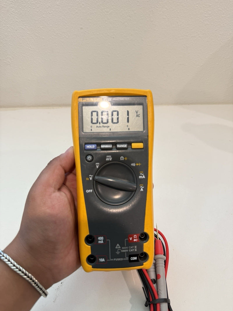 FLUKE 77-IV MULTIMETER WITH LEAD SET FOR PARTS