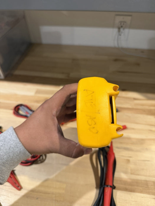 FLUKE 1507 INSULATION MULTIMETER W/ LEADS & CLIPS - SHIPS FAST