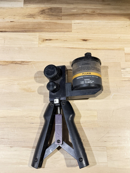 FLUKE 700HTP-2 HYDRAULIC TEST PUMP 10,000 PSI 690 BAR (TESTED) SHIPS FAST