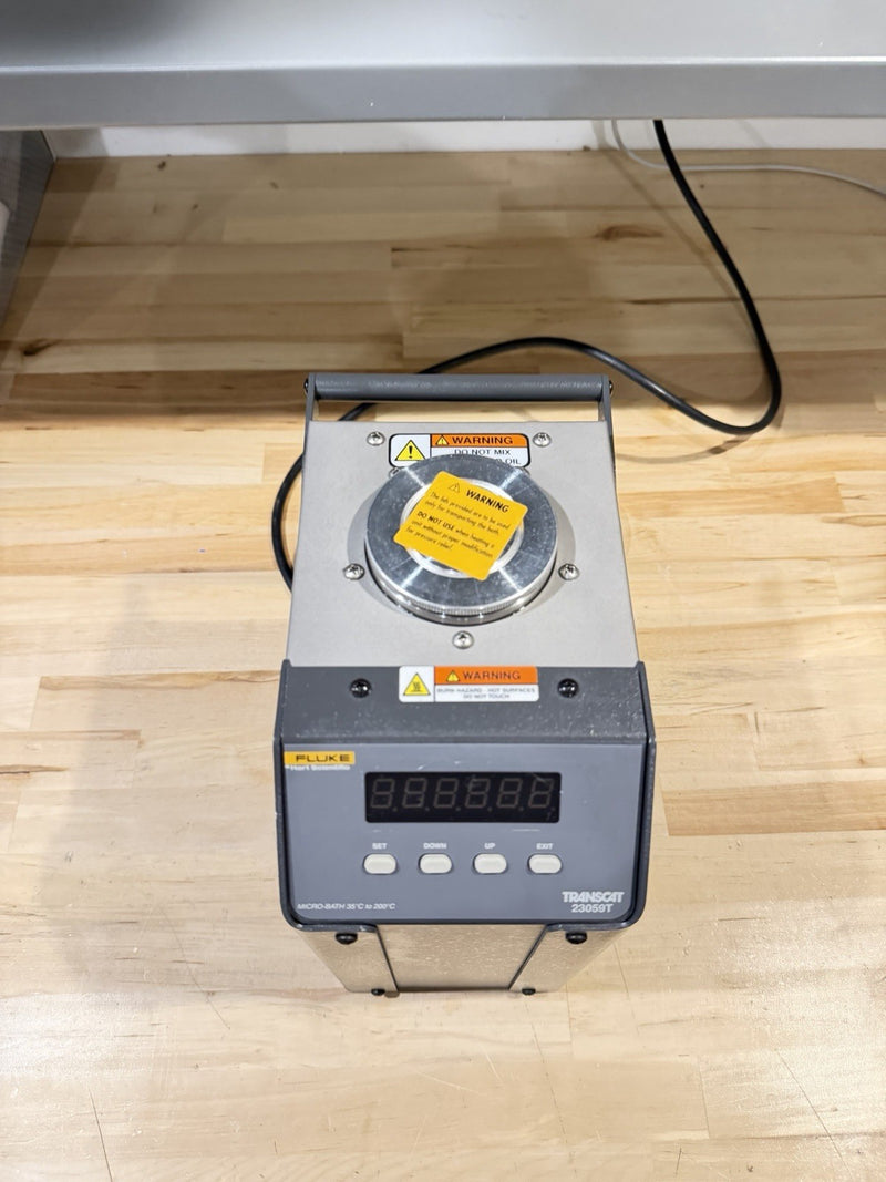 FLUKE 6102 MICRO-BATH 35°C TO 200°C W/ ACCESSORIES (TESTED) FREE SHIPPING