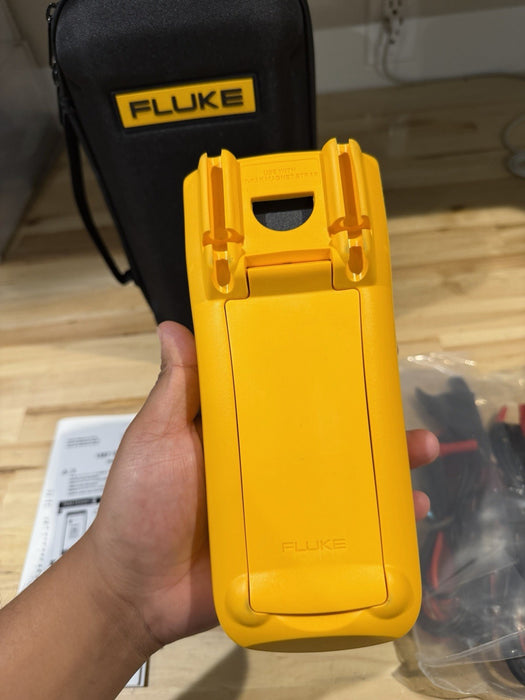 FLUKE 1587 FC 2 IN 1 HANDHELD DIGITAL INSULATION MULTIMETER