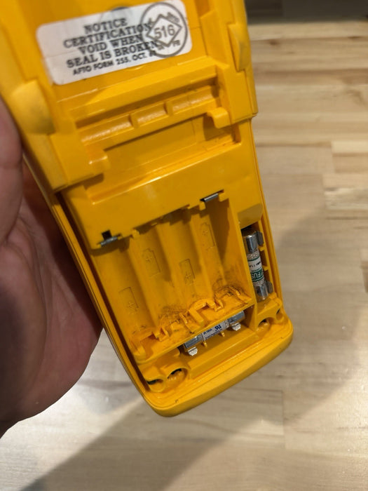 FLUKE 187 TRUE RMS MULTIMETER FOR PARTS