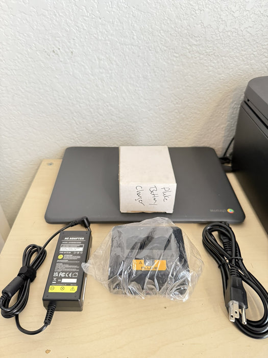 FLUKE BC7217 BATTERY CHARGER FOR BP72XX FLUKE 744, 743B, 741B, 702, 701