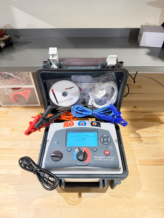 MEGGER MIT1025 10KV INSULATION TESTER WITH CHARGER & LEADS
