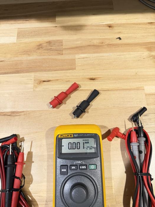 FLUKE 707 LOOP CALIBRATOR W/ ACCESSORIES - FREE SHIPPING