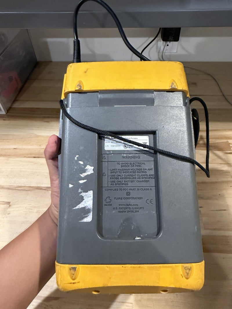 FLUKE 196C SCOPEMETER COLOR 100MHZ 1GS/S TESTED