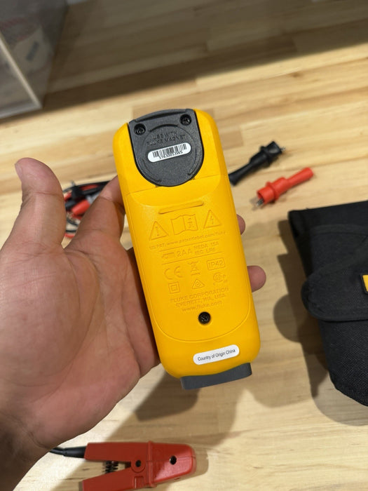 FLUKE A3004 FC WIRELESS DC CURRENT CLAMP METER NEW