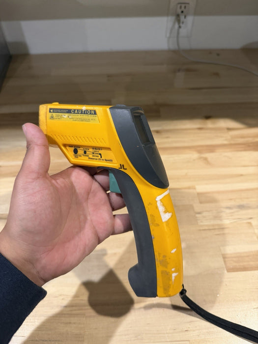 FLUKE 63 INFRARED THERMOMETER - SHIPS FAST