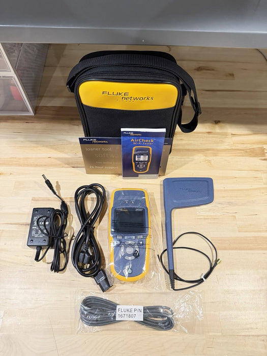 FLUKE NETWORKS AIRCHECK WIFI TESTER W/ ANTENNA & ACCESSORIES (NEW) RARE