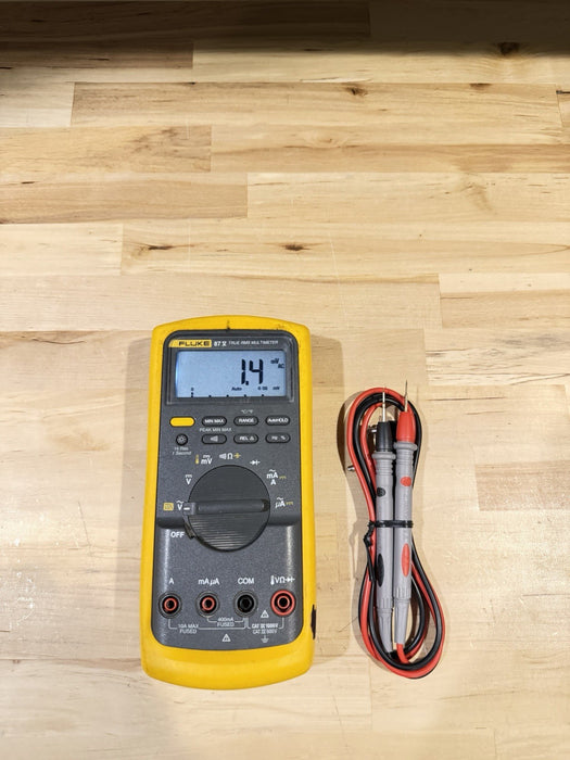 FLUKE 87V TRUE RMS MULTIMETER W/ LEADS (TESTED) SHIPS FAST