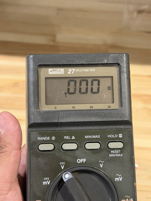 FLUKE 27 DIGITAL MULTIMETER WITH LEADS