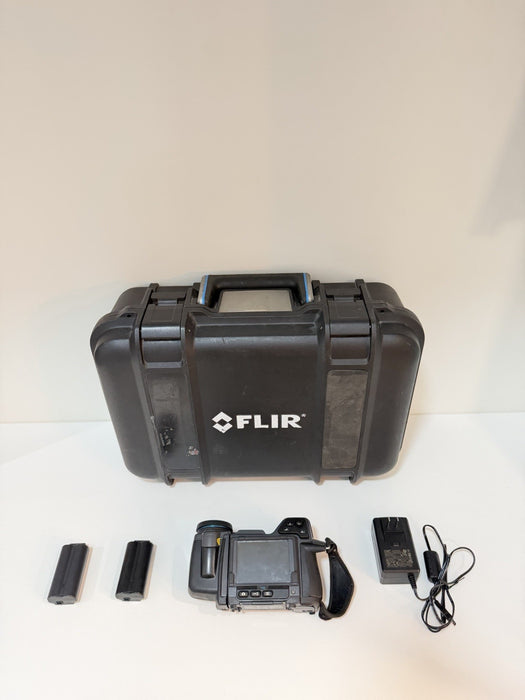 FLIR T440 THERMAL IMAGING CAMERA WITH ACCESSORIES & CASE TESTED