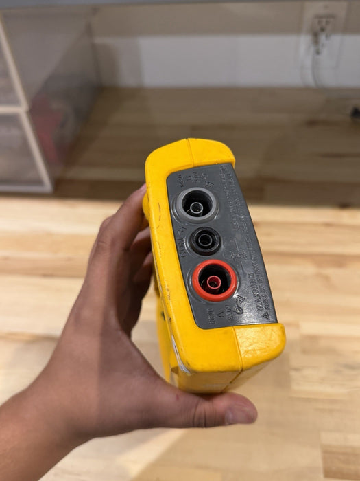 FLUKE 123 INDUSTRIAL SCOPEMETER FOR PARTS