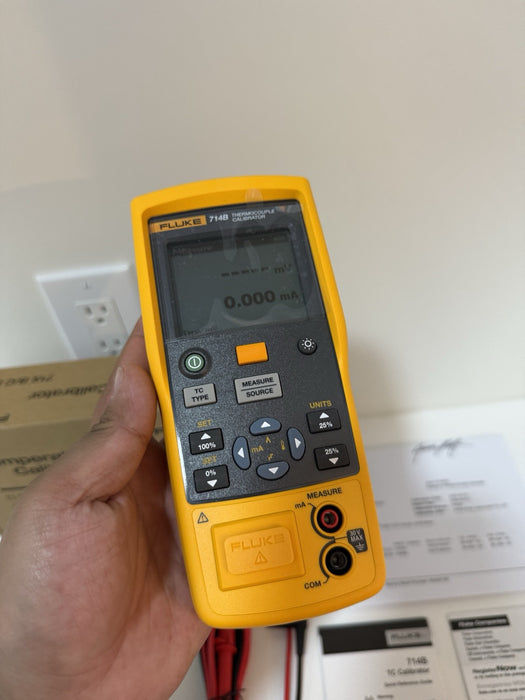 FLUKE 714B THERMOCOUPLE CALIBRATOR MFD 2024 CALIBRATED 2024