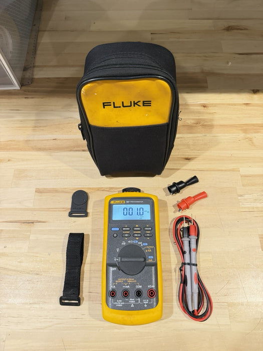 FLUKE 787 PROCESS METER W/ LEADS & BAG (EXCELLENT CONDITION)-FREE SHIPPING