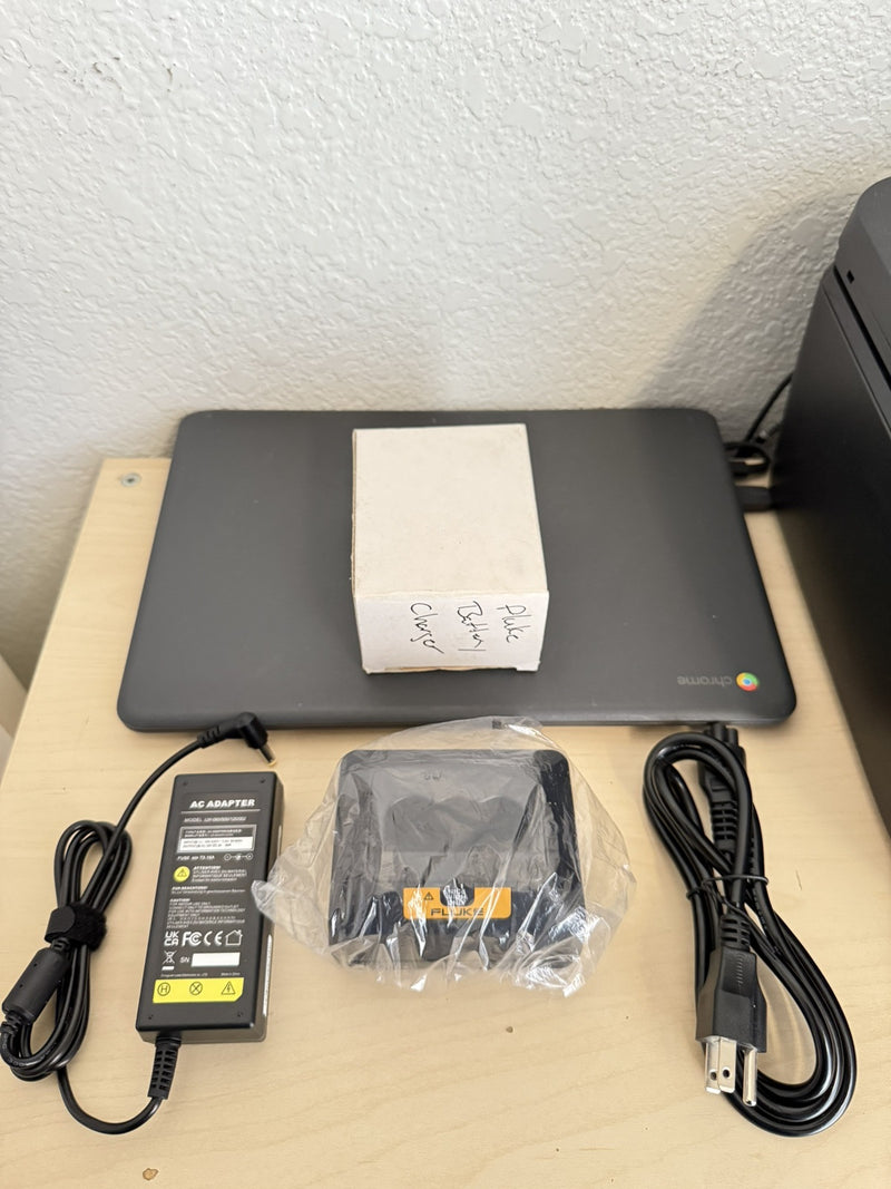 FLUKE BC7217 BATTERY CHARGER FOR BP72XX FLUKE 744, 743B, 741B, 702, 701 USA MADE