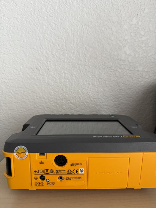 FLUKE VT900A GAS FLOW ANALYZER CALIBRATED 2022 CHARGER