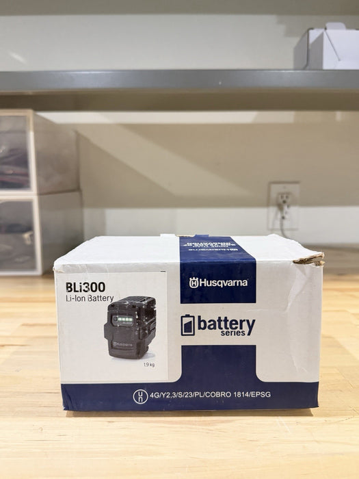 HUSQVARNA BLi300 - 36V 9.0 AH BATTERY NEW OEM 967071902 (NEW FACTORY SEALED)