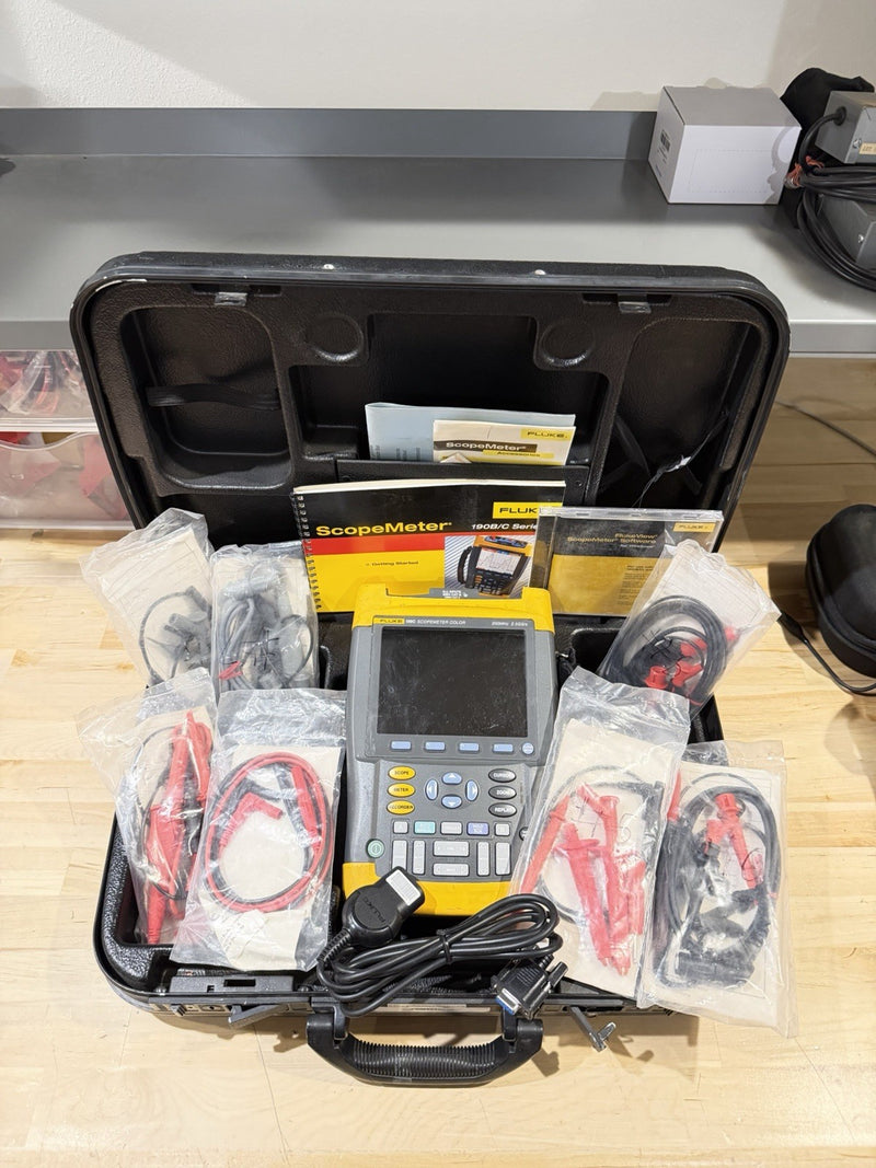 FLIKE 199C 200MHZ 2.5GS/s SCOPEMETER COLOR WITH ACCESSORIES