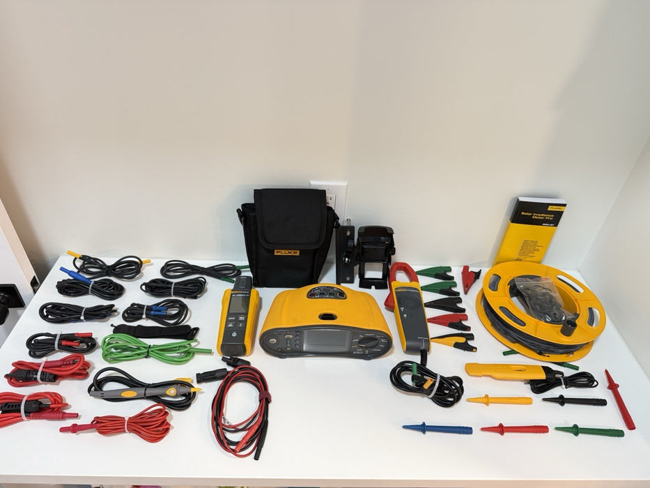 FLUKE SMFT-1000/PRO MULTIFUNCTION PV TESTER & PERFORMANCE ANALYZER TESTED