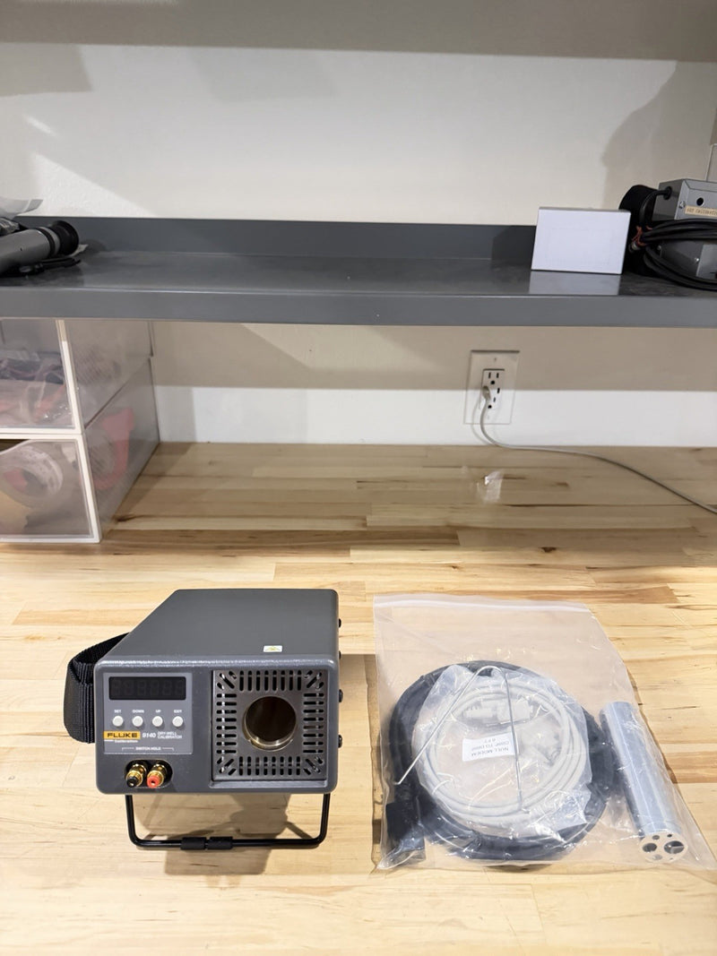 FLUKE 9140-C-156 DRY-WELL CALIBRATOR TESTED