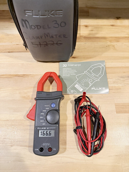 FLUKE 30 CLAMP METER W/ LEADS & CLIPS - SHIPS FAST