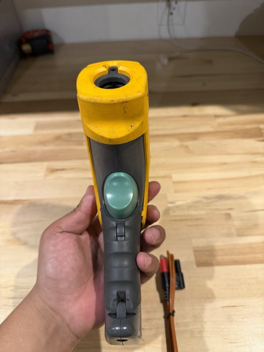 FLUKE 568 IR THERMOMETER WITH PROBE TESTED