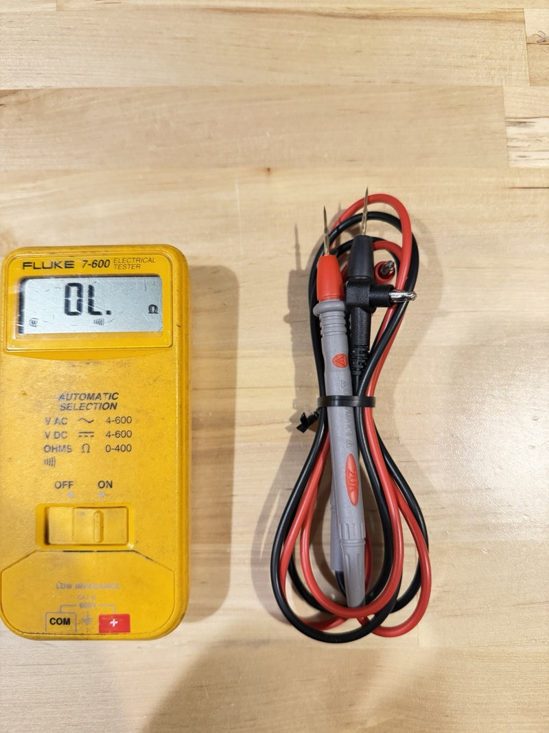 FLUKE 7-600 ELECTRICAL TESTER WITH LEADS & CLIPS TESTED