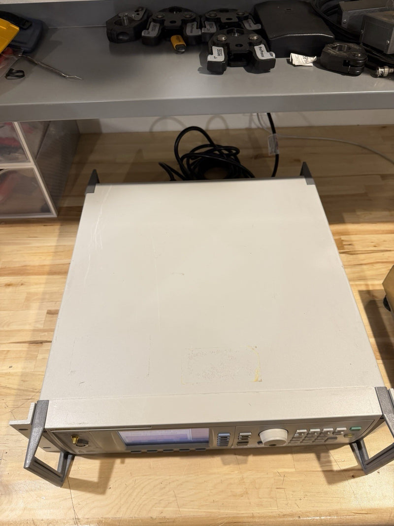 FLUKE 9610A/AF RF REFERENCE SOURCE - FREE SHIPPING (TESTED PASS ALL TESTS)