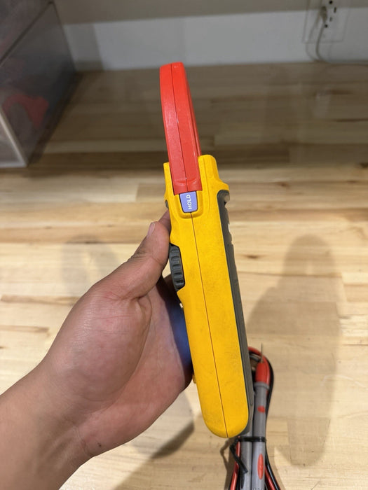FLUKE 375FC TRMS CLAMP METER W/ LEADS & CLIPS (SHIPS FAST)