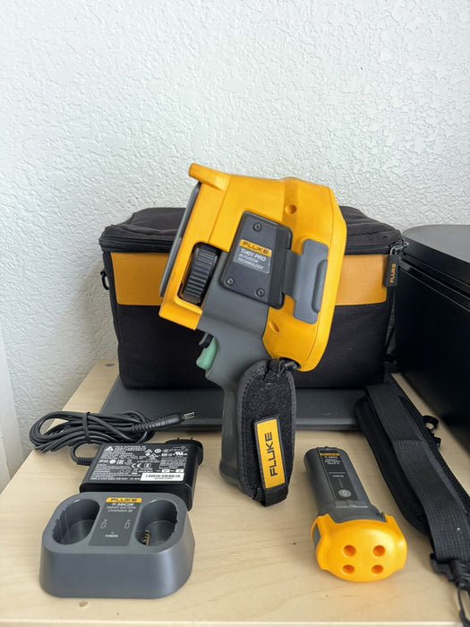 FLUKE TI401-PRO 60HZ 640 X 480 INFD THERMAL IMAGING CAMERA IR RARE