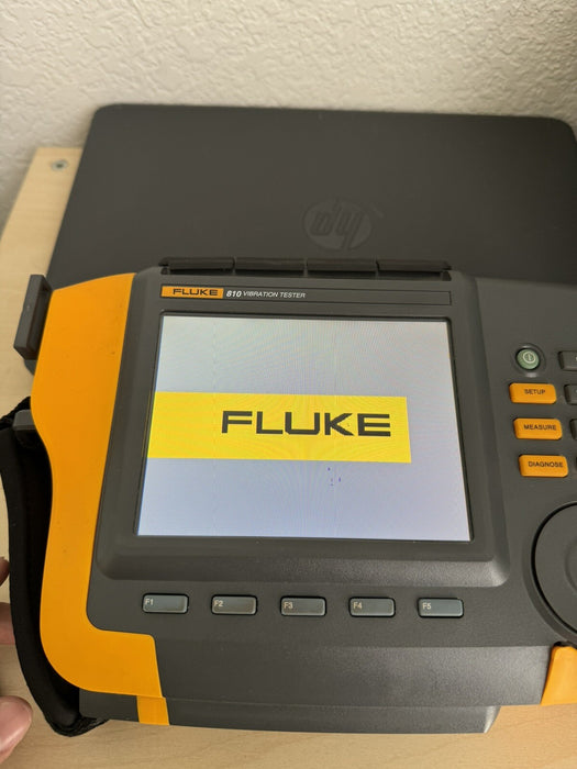 FLUKE 810 VIBRATION TESTER WITH TACHOMETER & TRIAXIAL ACCELEROMETER & CASE
