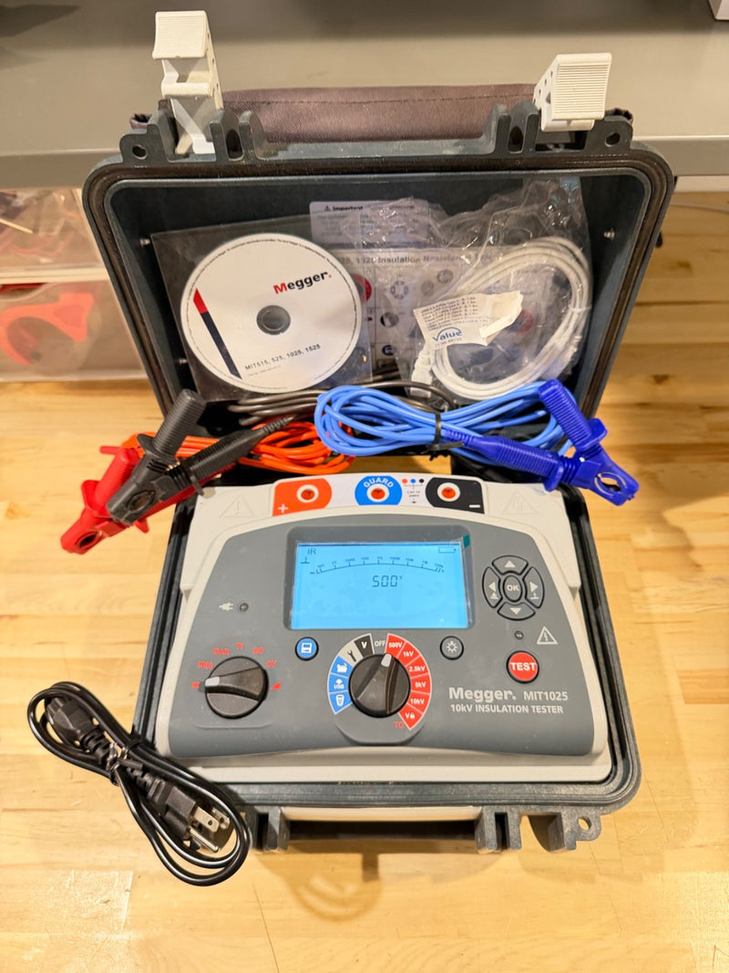 MEGGER MIT1025 10KV INSULATION TESTER WITH CHARGER & LEADS