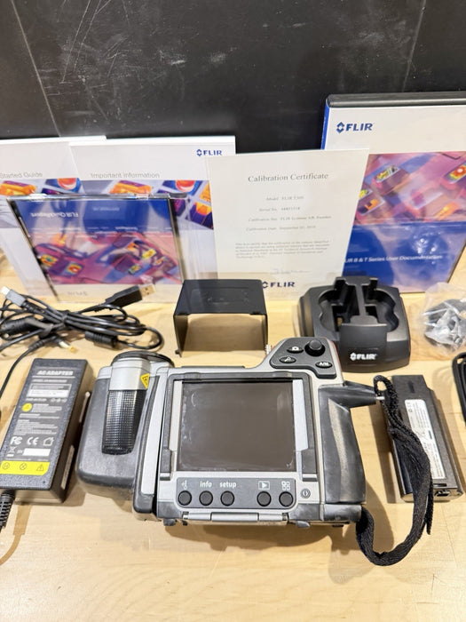 FLIR T300 THERMAL IMAGING INFRARED CAMERA W/ ACCESSORIES (TESTED) FREE SHIPPING
